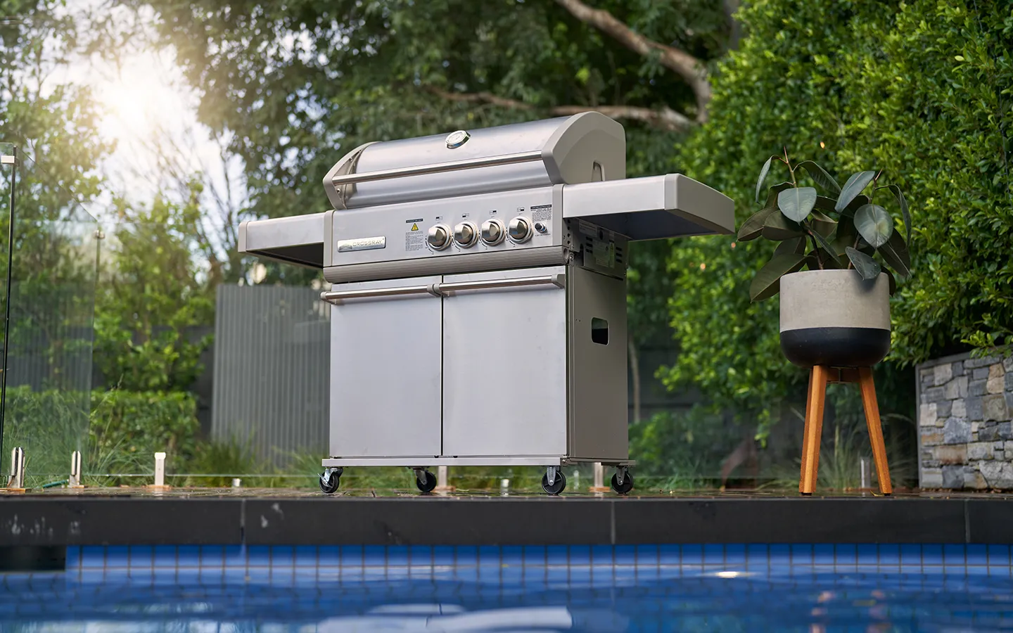 4B-Gas-BBQ-Trolley-insitu-3 4B Gas BBQ with Trolley