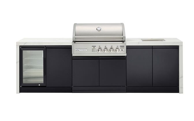 TC4KP-14-Gas-Premium-White-bench-black-fridge-1 PREMIUM 4B Outdoor Kitchen TC4KP-13