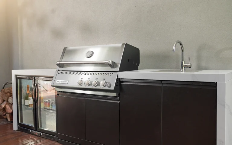 TCX - Sliver white benchtop Instiu - Angled